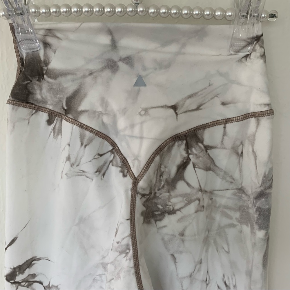 Balance Athletica Aura Collection OG Leggings - Picture 11 of 13